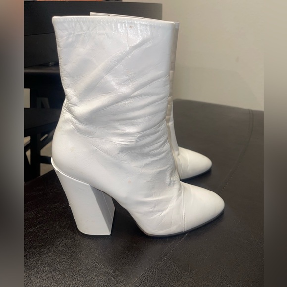 Dries Van Noten Shoes - Dries Van Noten white leather chunky soles boots 40